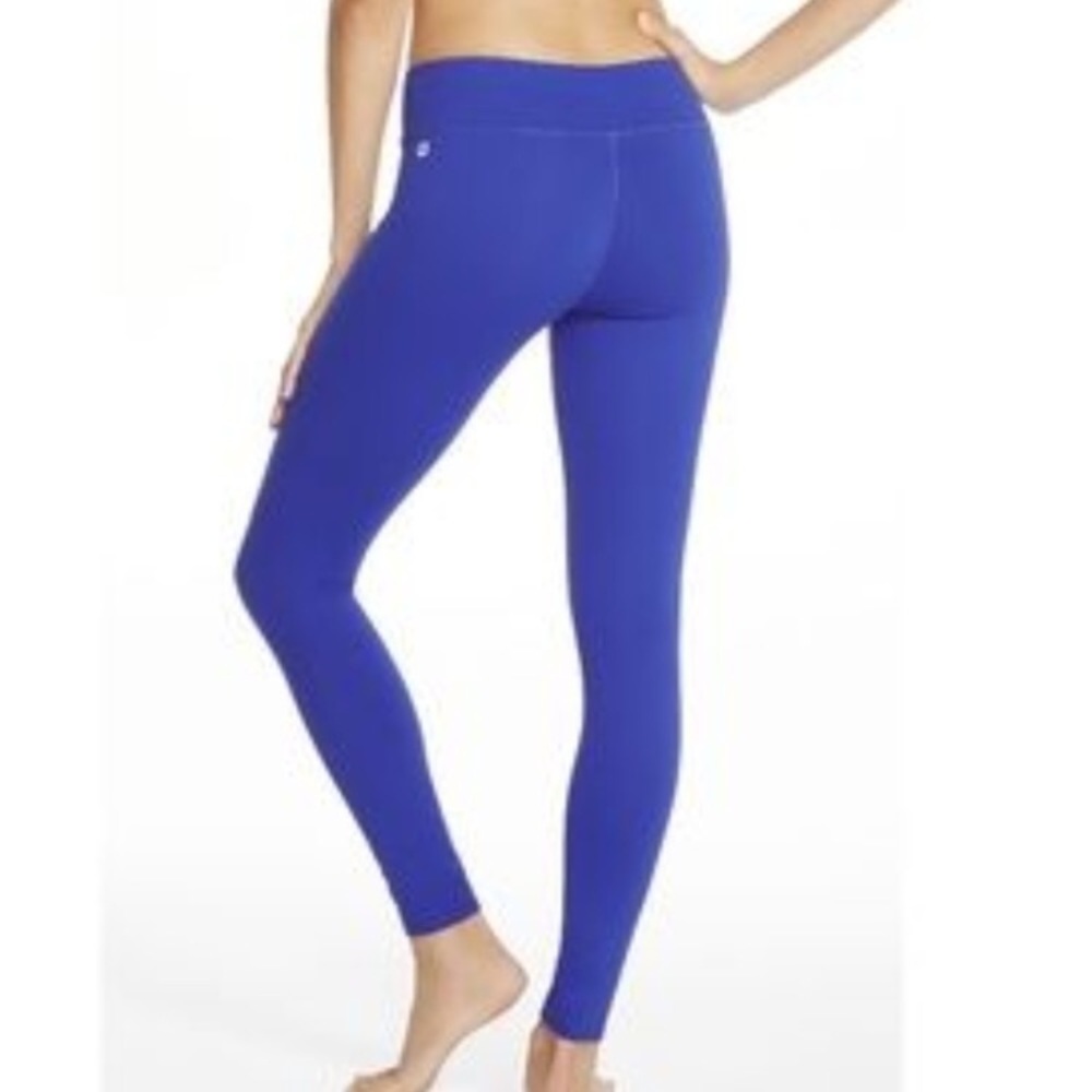 NWOT Fabletics Salar Powerhold Leggings